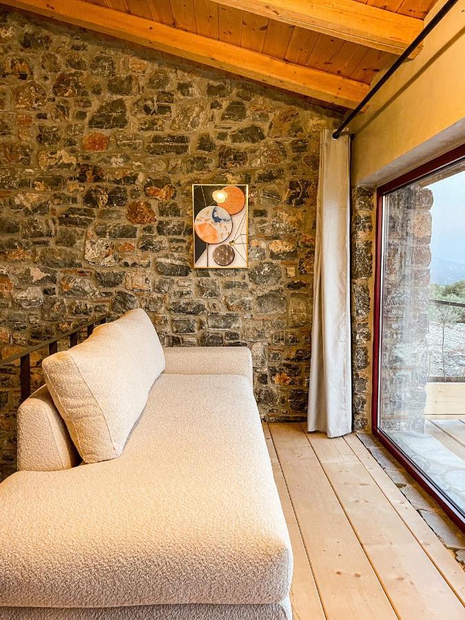Modern Stone Villas With Swimming Pool Alivéri Kültér fotó