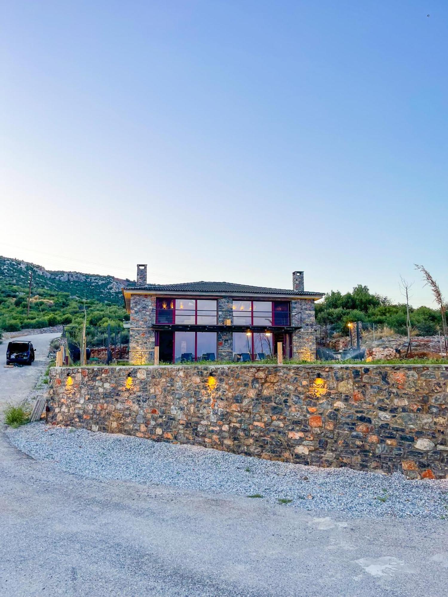 Modern Stone Villas With Swimming Pool Alivéri Kültér fotó